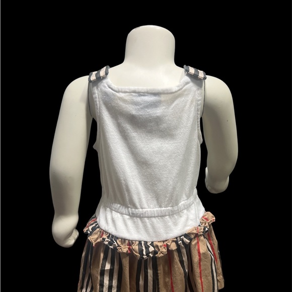 Burberry - Picture 2 of 2